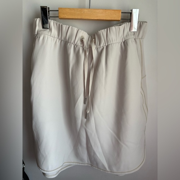 Lululemon Athletica Cream Drawstring Skirt NWOT - Picture 1 of 4